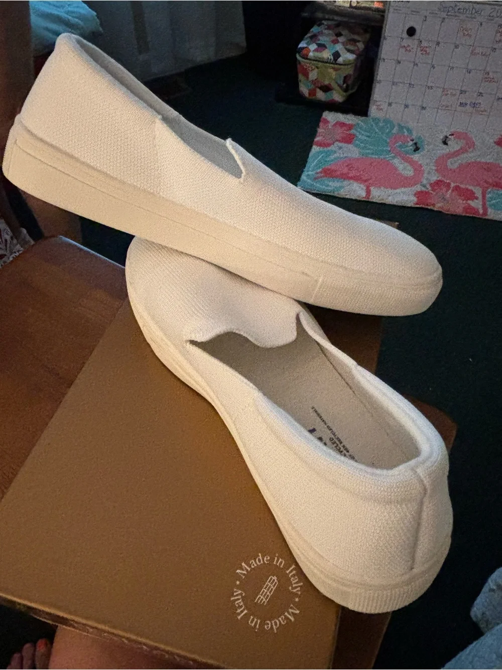 Like new Old Navy Women's Slip-On Canvas Sneakers in White Sz 7